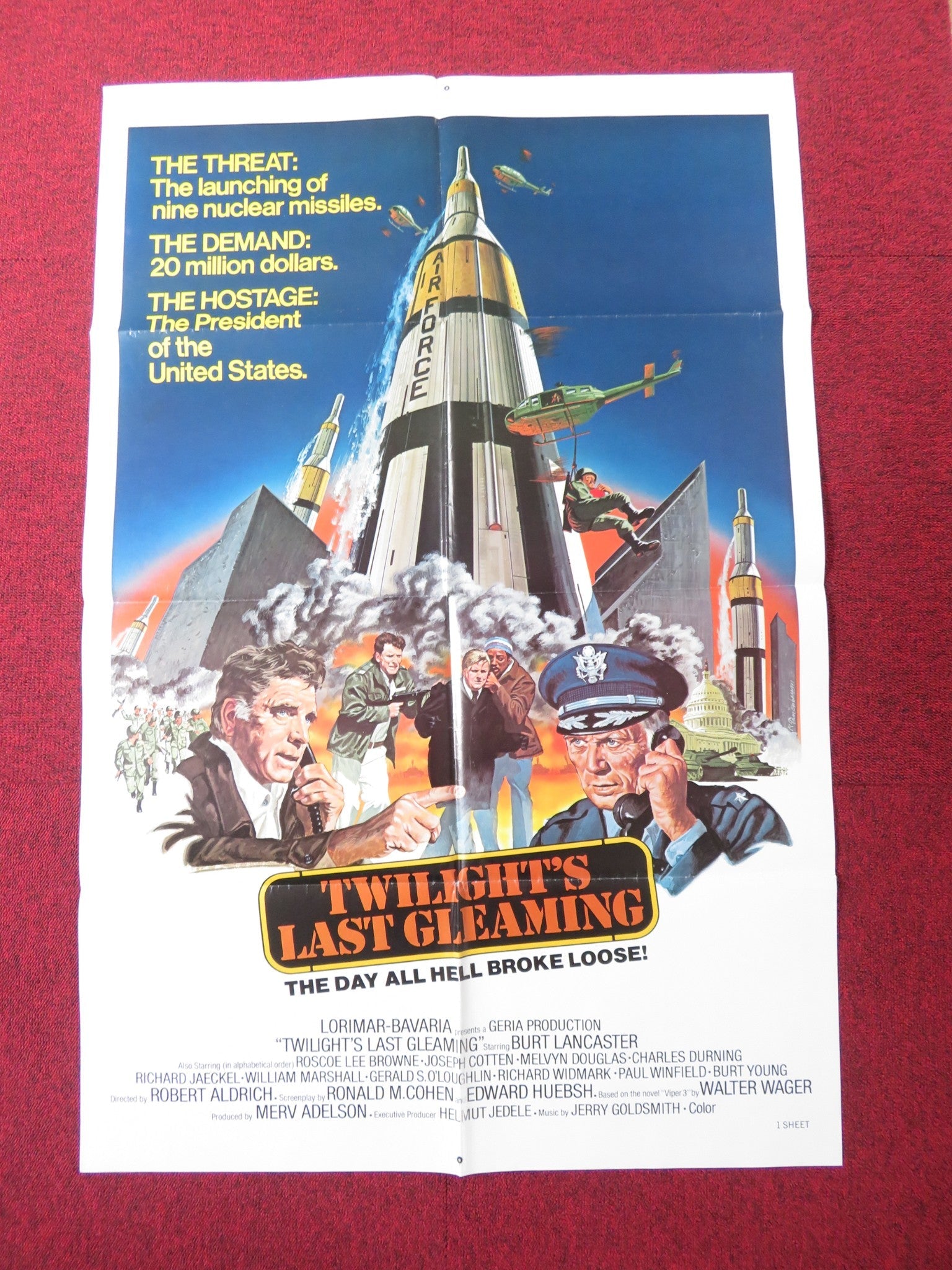 TWILIGHT'S LAST GLEAMING FOLDED US ONE SHEET POSTER BURT LANCASTER 1977 Rendezvous Cinema Movie posters
