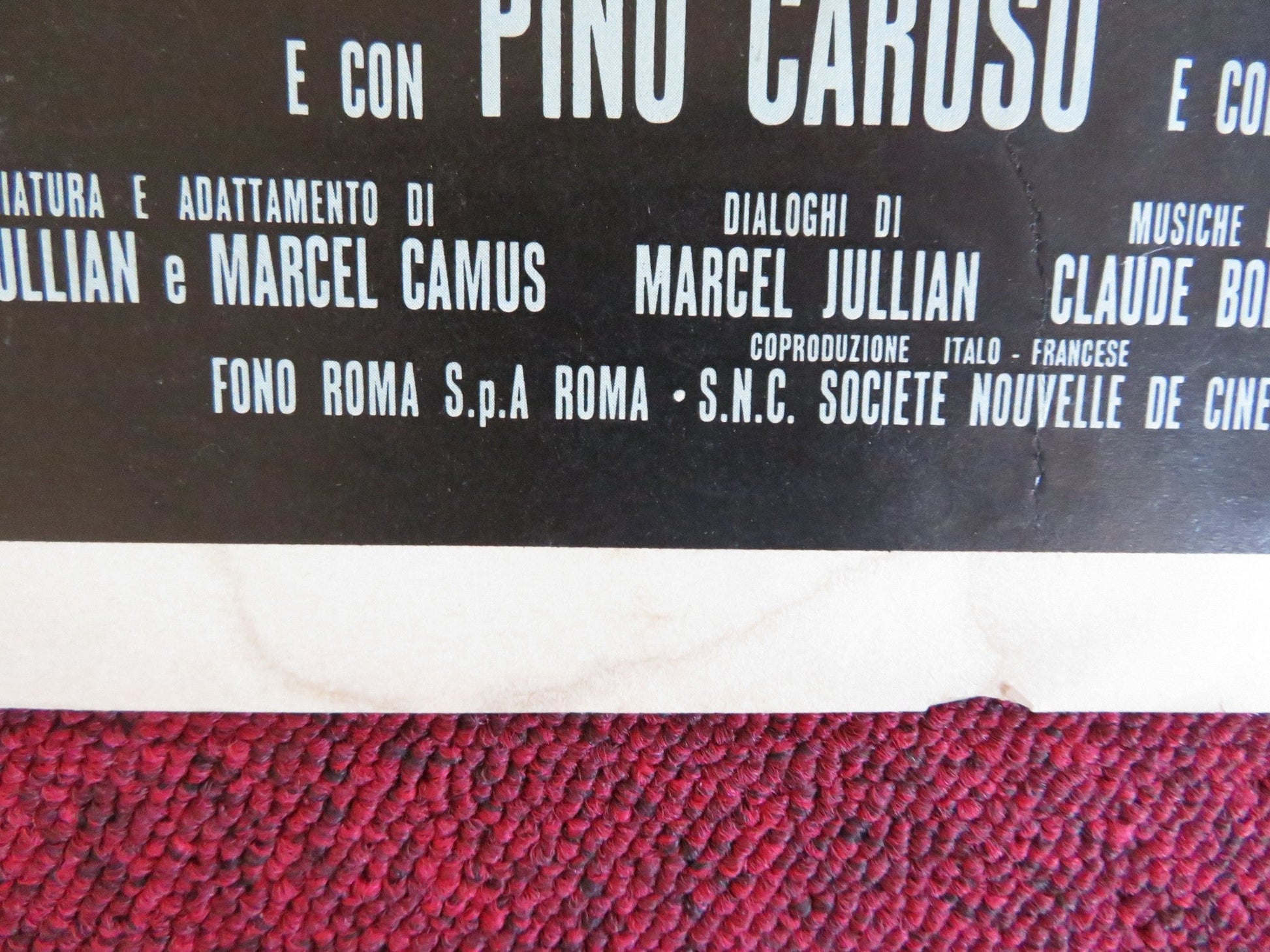 UN ELMETTO PIENO DI... FIFA / ATLANTIC WALL ITALIAN LOCANDINA POSTER 1970 Rendezvous Cinema Movie posters