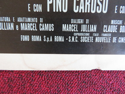 UN ELMETTO PIENO DI... FIFA / ATLANTIC WALL ITALIAN LOCANDINA POSTER 1970 Rendezvous Cinema Movie posters