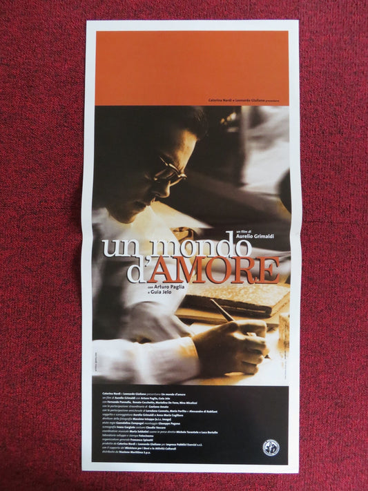 UN MONDO D'AMORE ITALIAN LOCANDINA POSTER ARTURO PAGLIA GUIA JELO 2002 Rendezvous Cinema Movie posters