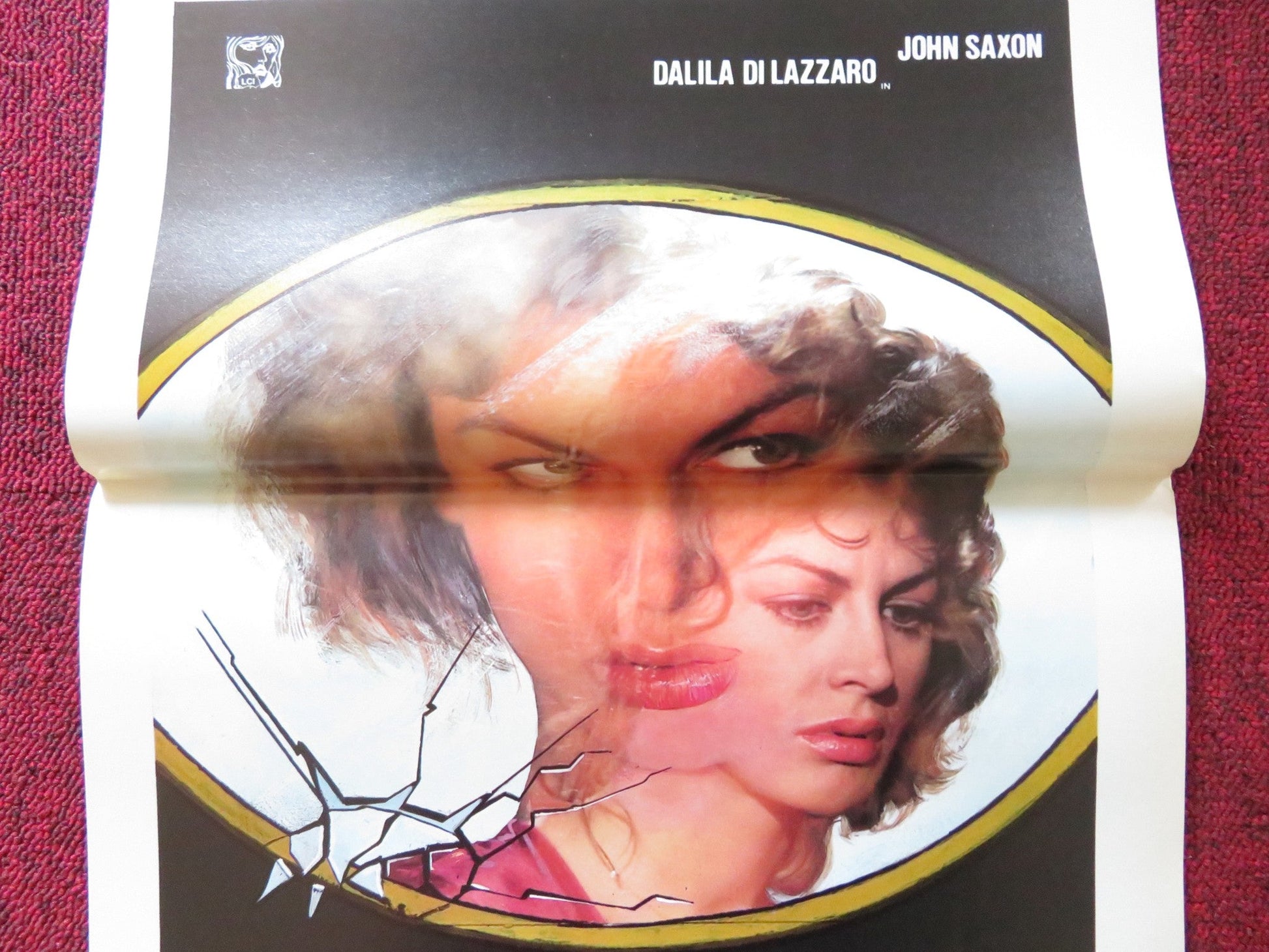 UNA DI TROPPO ITALIAN LOCANDINA POSTER JOHN SAXON DALILA DI LAZZARO 1982 Rendezvous Cinema Movie posters