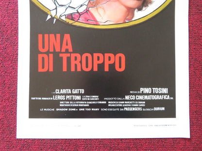 UNA DI TROPPO ITALIAN LOCANDINA POSTER JOHN SAXON DALILA DI LAZZARO 1982 Rendezvous Cinema Movie posters