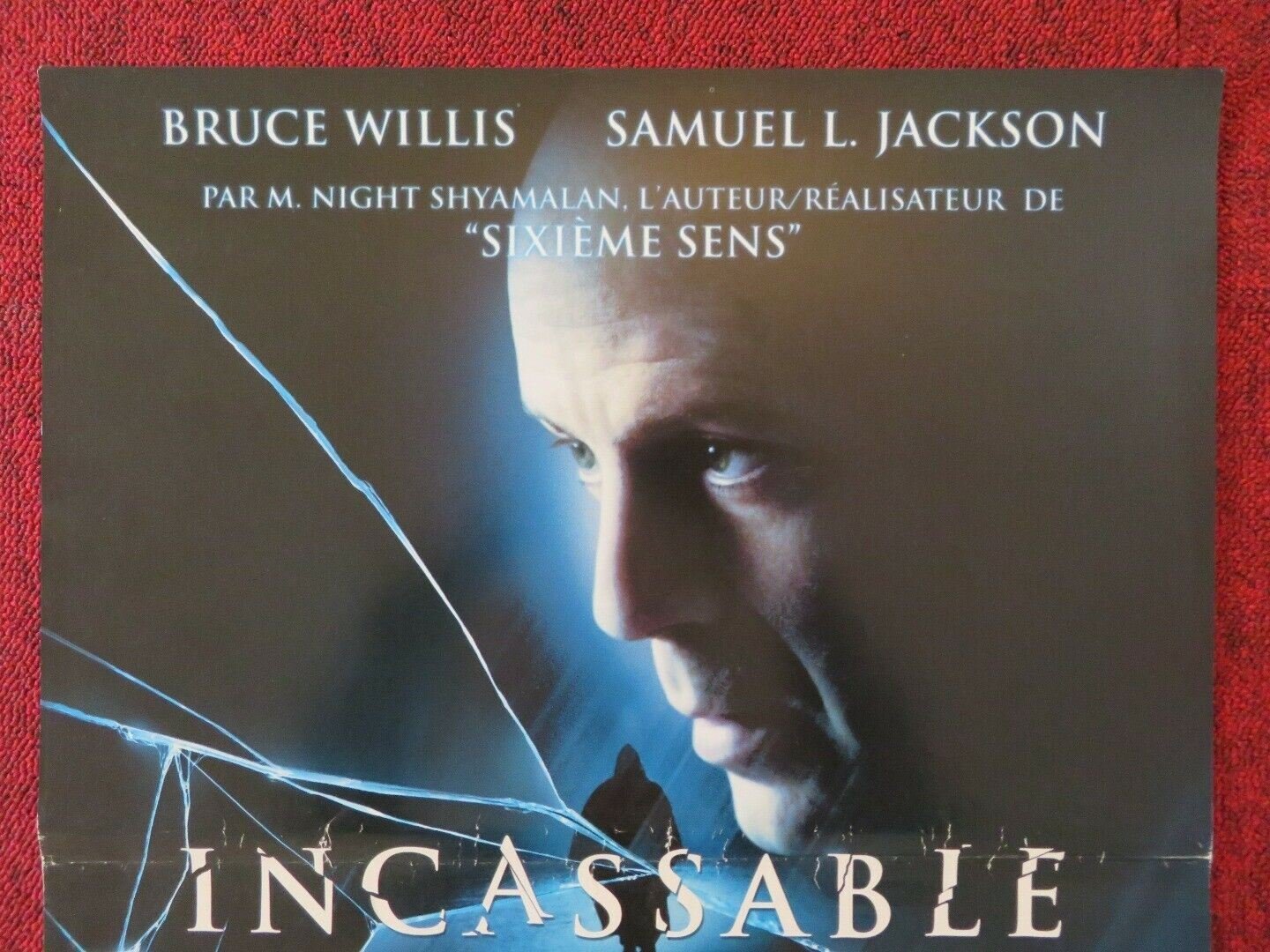 UNBREAKABLE FRENCH (15"x 21") POSTER BRUCE WILLIS SAMUEL L. JACKSON 2000 Movie posters