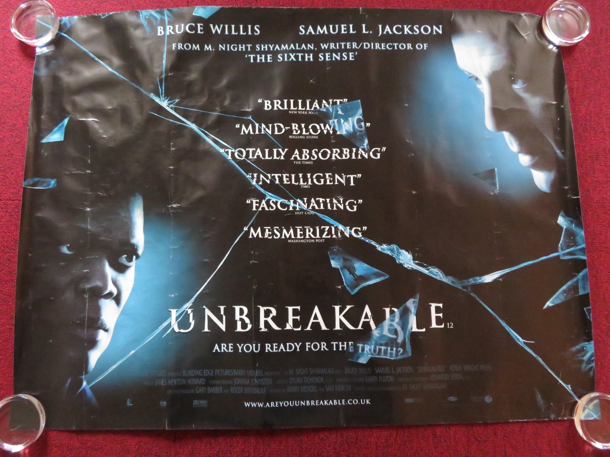 UNBREAKABLE UK QUAD (30"x 40") ROLLED POSTER BRUCE WILLIS SAMUEL L. JACKSON 2000 Rendezvous Cinema Movie posters