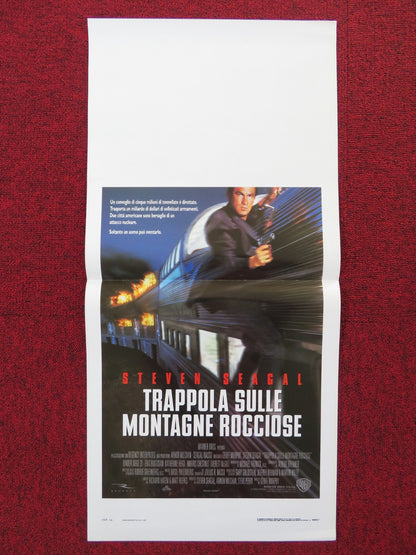 UNDER SIEGE 2: DARK TERRITORY ITALIAN LOCANDINA POSTER STEVEN SEAGAL 1995 Rendezvous Cinema Movie posters