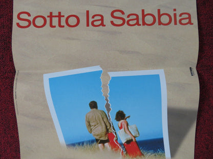 UNDER THE SAND ITALIAN LOCANDINA POSTER CHARLOTTE RAMPLING JACQUES NOLOT 2000 Rendezvous Cinema Movie posters