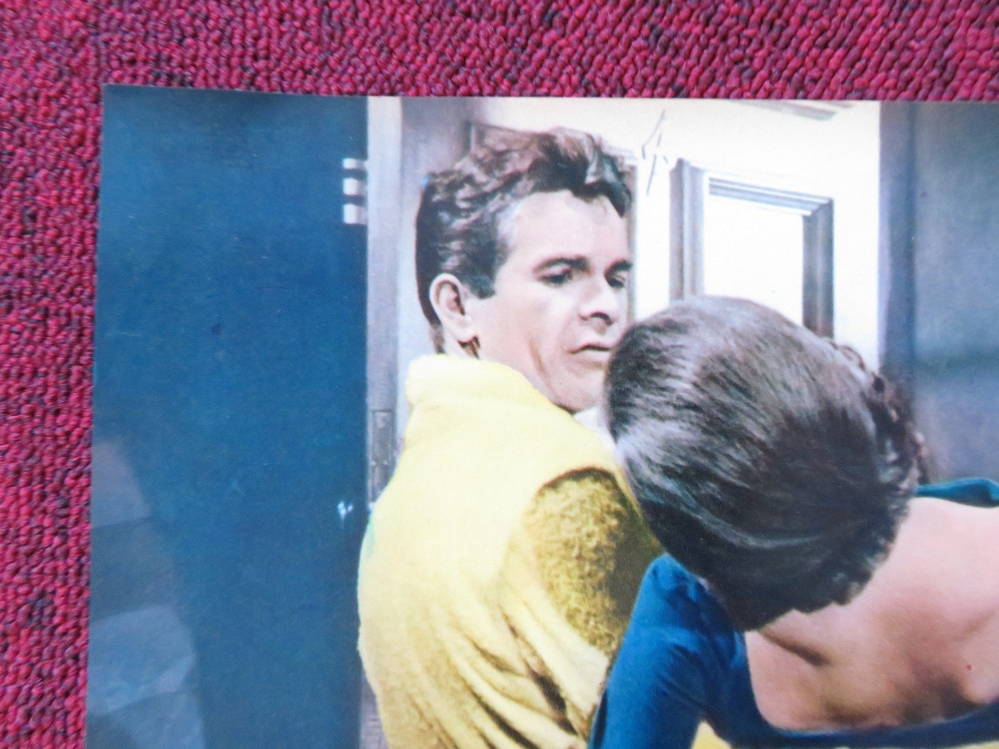 UNDER THE YUM YUM TREE - J ITALIAN FOTOBUSTA POSTER JACK LEMMON C. LYNLEY 1963 Rendezvous Cinema Movie posters