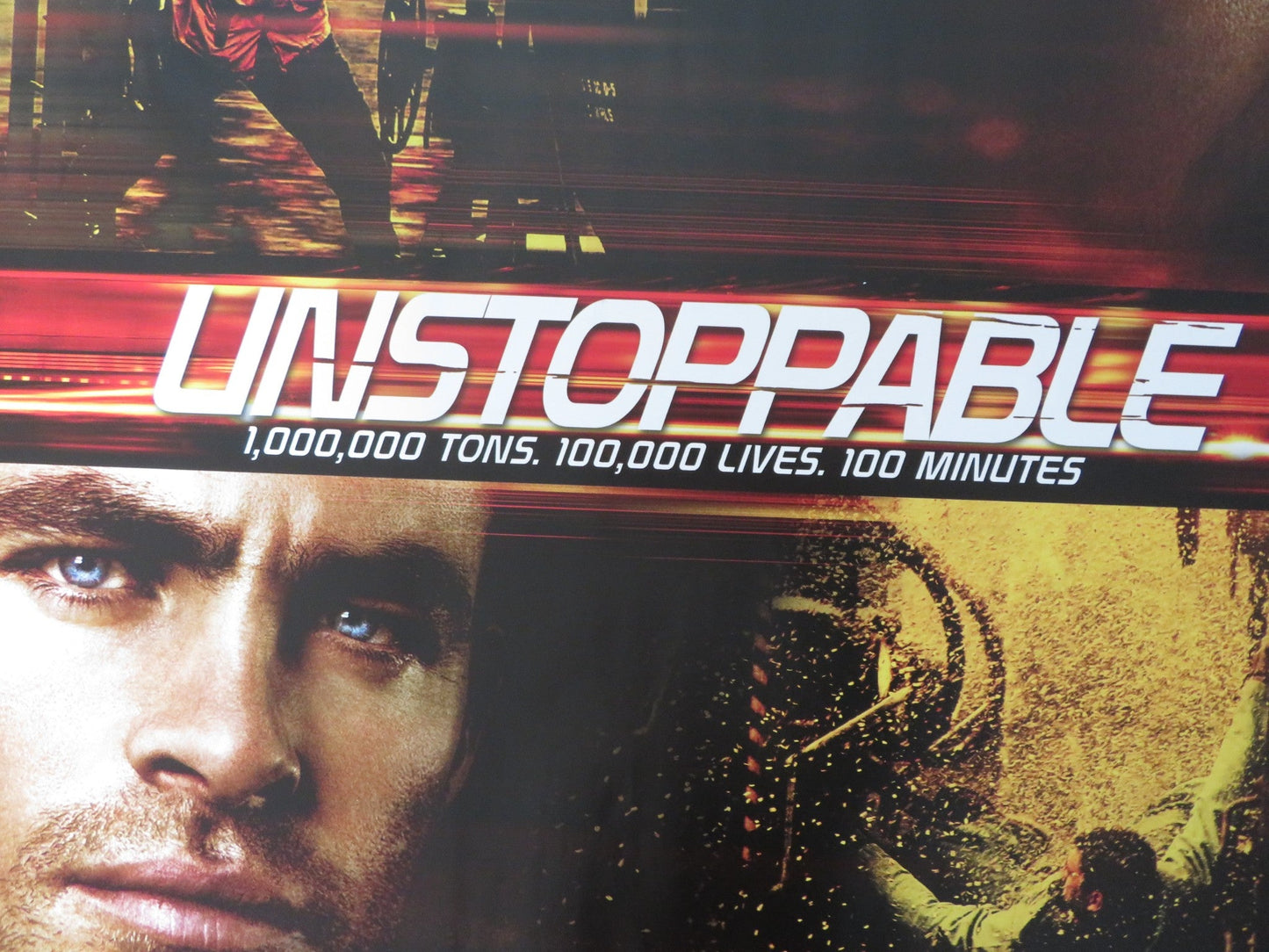 UNSTOPPABLE UK QUAD (30"x 40") ROLLED POSTER CHRIS PINE DENZEL WASHINGTON 2010 Rendezvous Cinema Movie posters