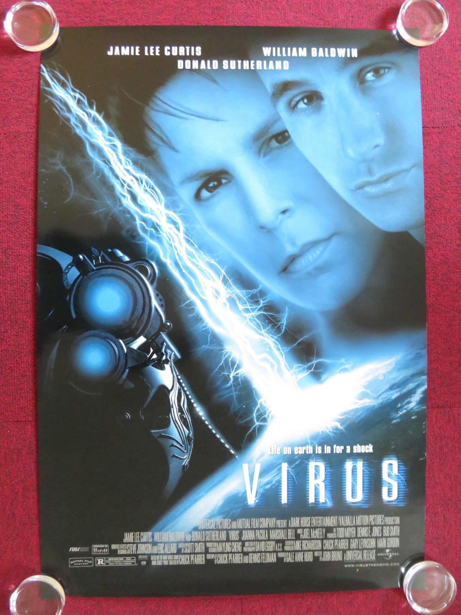 VIRUS - b US ONE SHEET ROLLED POSTER JAMIE LEE CURTIS WILLIAM BALDWIN 1999 Rendezvous Cinema Movie posters