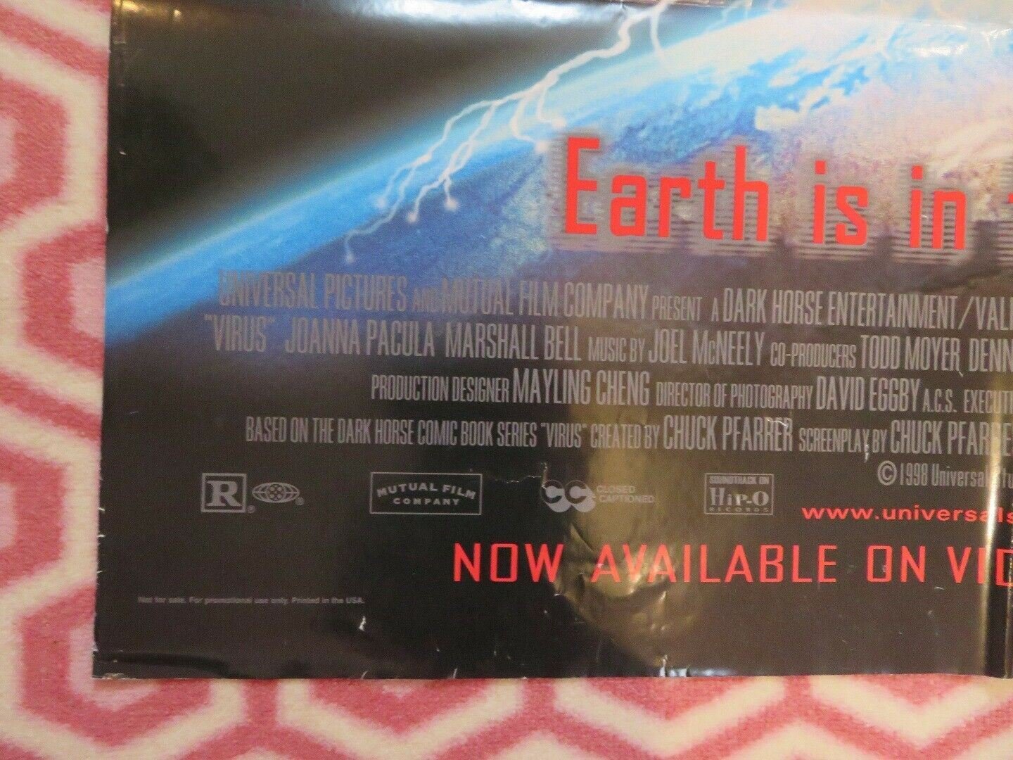 VIRUS VIDEO VHS US ONE SHEET FOLDED POSTER JAMIE LEE CURTIS 1998 Movie posters