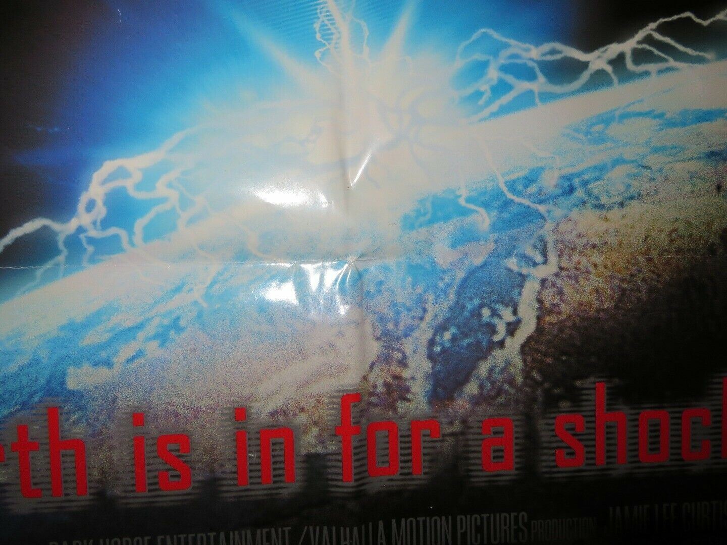 VIRUS VIDEO VHS US ONE SHEET FOLDED POSTER JAMIE LEE CURTIS 1998 Movie posters