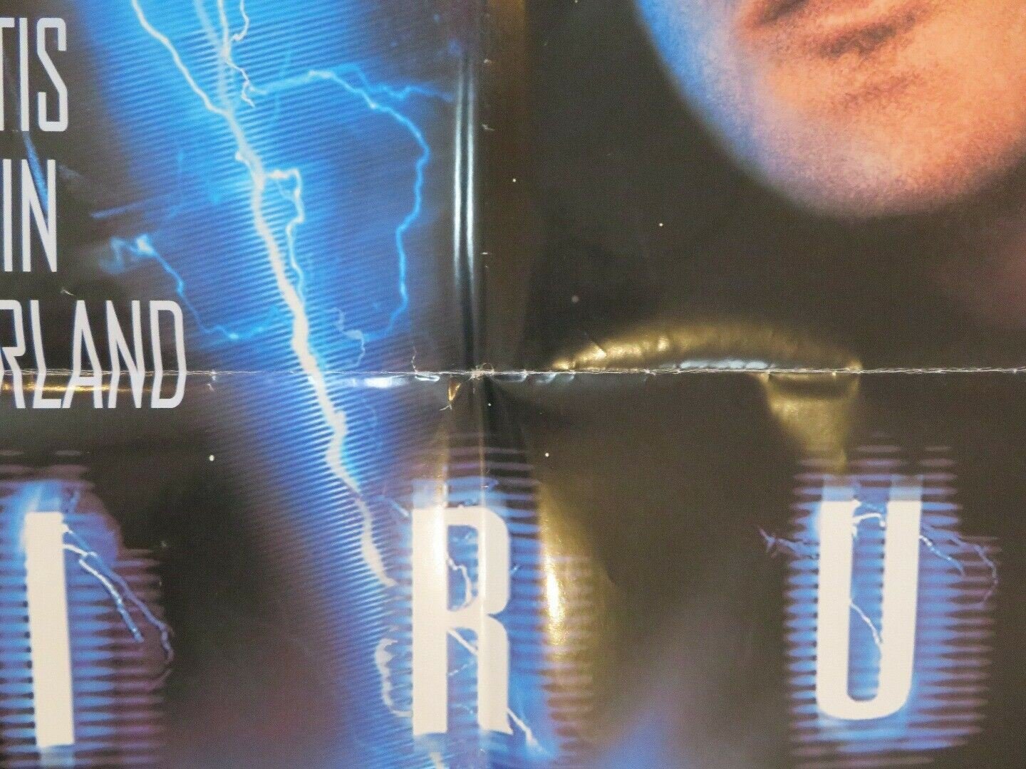 VIRUS VIDEO VHS US ONE SHEET FOLDED POSTER JAMIE LEE CURTIS 1998 Movie posters