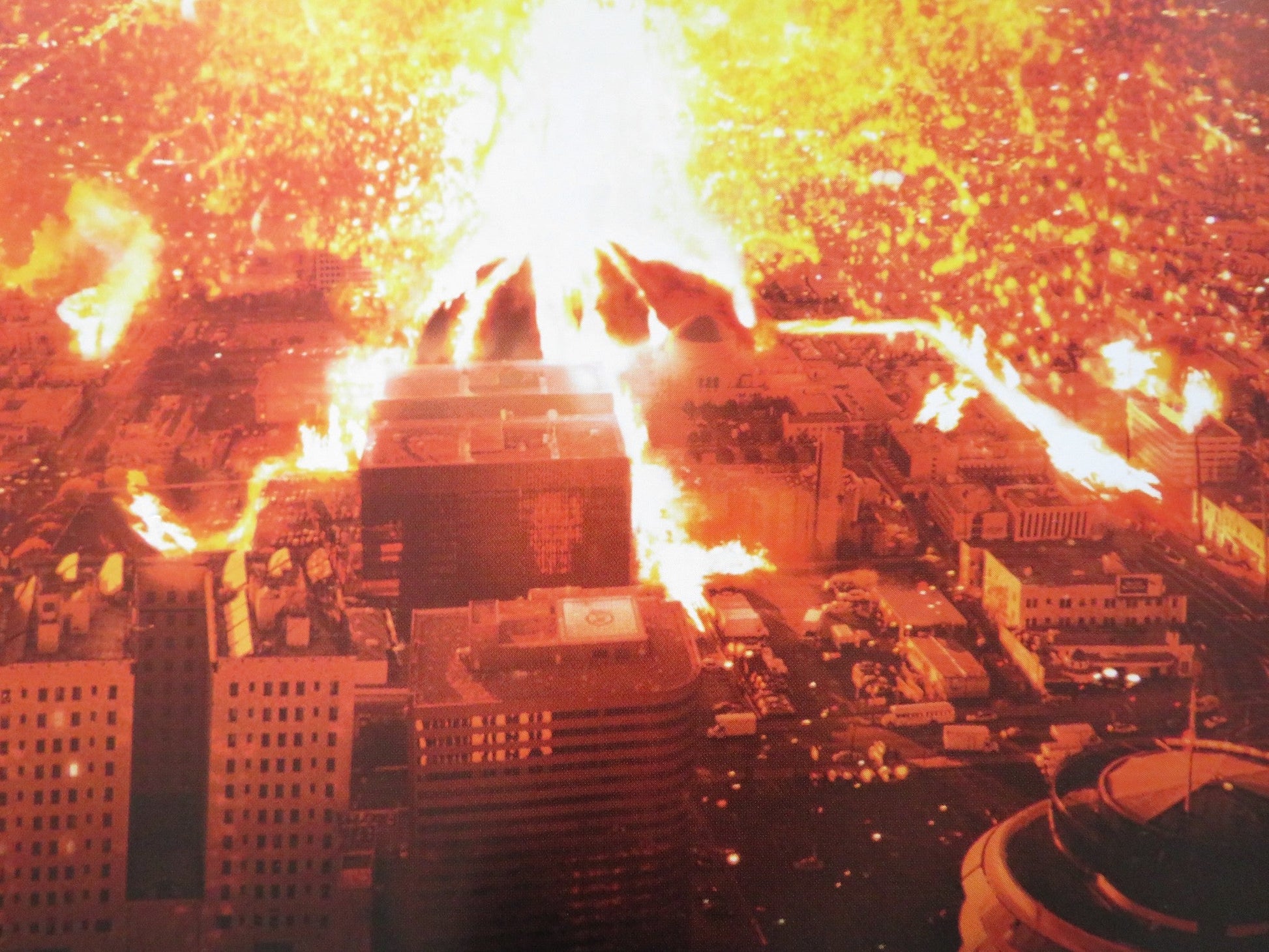 VOLCANO UK QUAD (30"x 40") ROLLED POSTER TOMMY LEE JONES ANN HECHE 1997 Rendezvous Cinema Movie posters