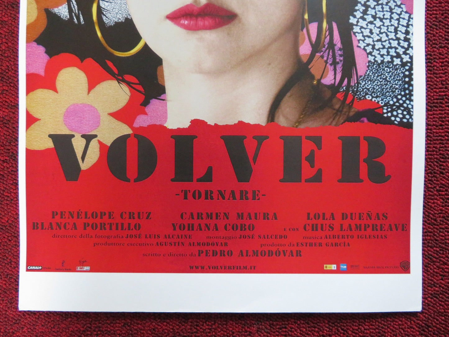 VOLVER REPRODUCTION PHOTO PENELOPE CRUZ CARMEN MAURA 2006 Rendezvous Cinema Movie posters