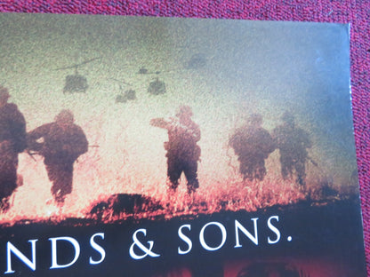 WE WERE SOLDIERS US ONE SHEET ROLLED POSTER MEL GIBSON MADELEINE STOWE 2002 Rendezvous Cinema Movie posters