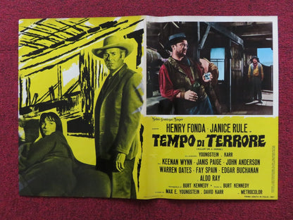 WELCOME TO HARD TIMES - E ITALIAN FOTOBUSTA POSTER HENRY FONDA JANICE RULE 1967 Rendezvous Cinema Movie posters