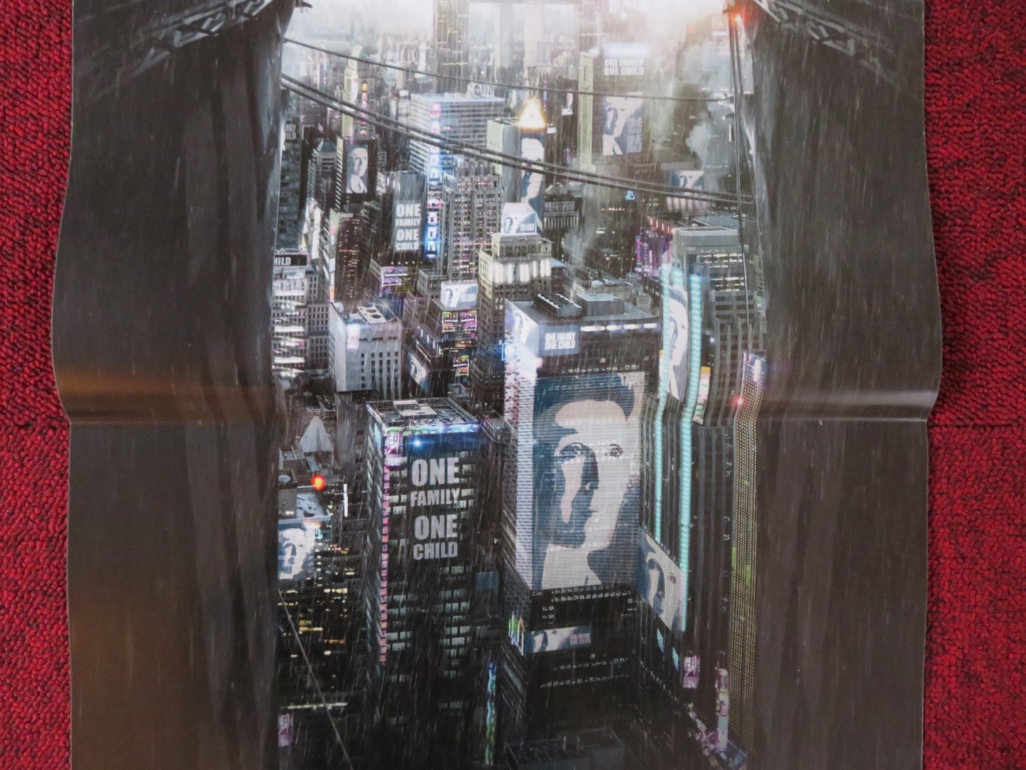 WHAT HAPPENED TO MONDAY ITALIAN LOCANDINA POSTER NOOMI RAPACE GLENN CLOSE 2017 Rendezvous Cinema Movie posters