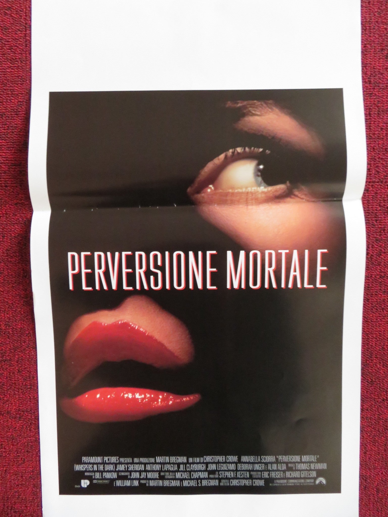 WHISPERS IN THE DARK ITALIAN LOCANDINA POSTER ANNABELLA SCIORRA 1993 Rendezvous Cinema Movie posters
