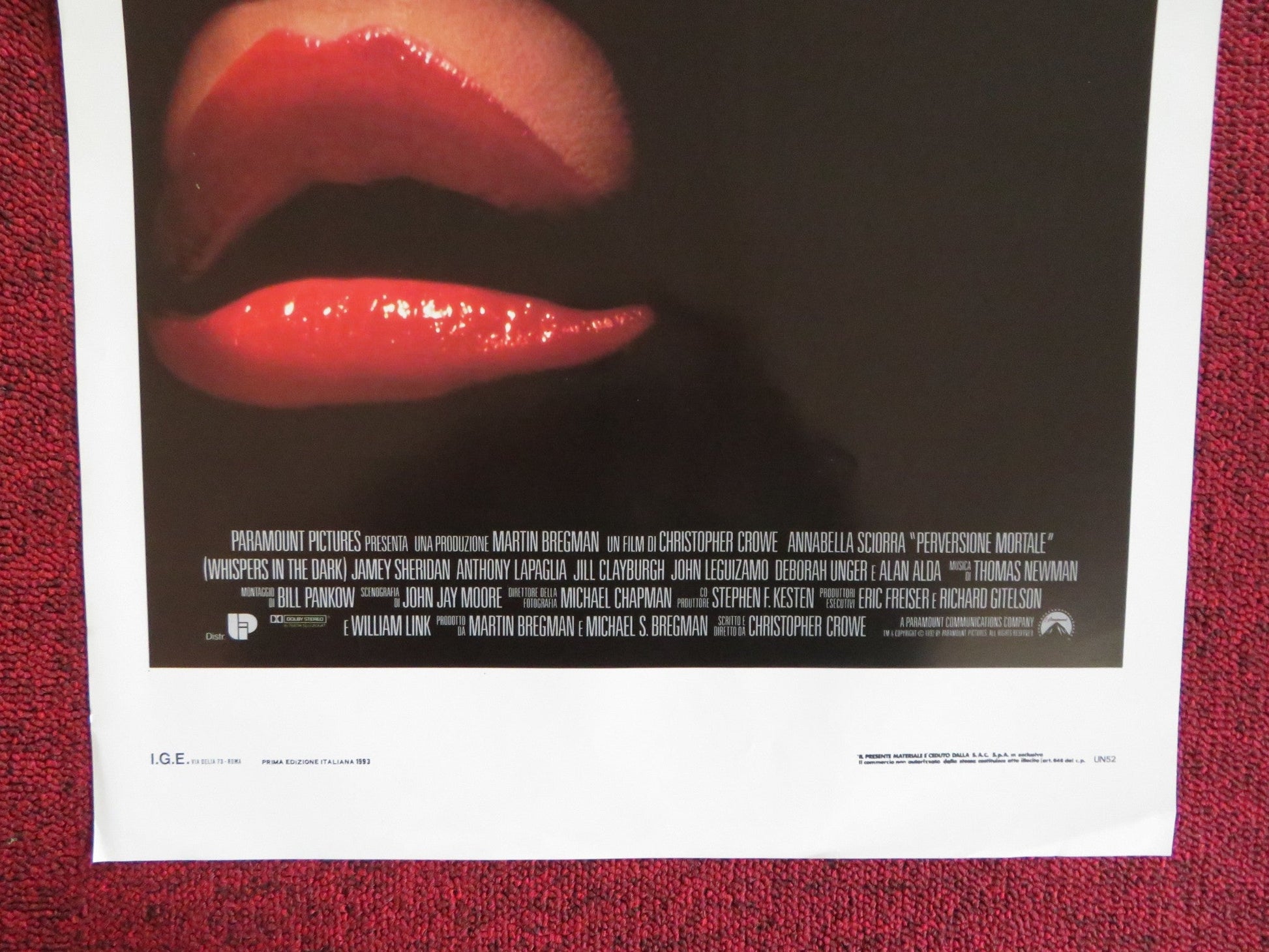 WHISPERS IN THE DARK ITALIAN LOCANDINA POSTER ANNABELLA SCIORRA 1993 Rendezvous Cinema Movie posters