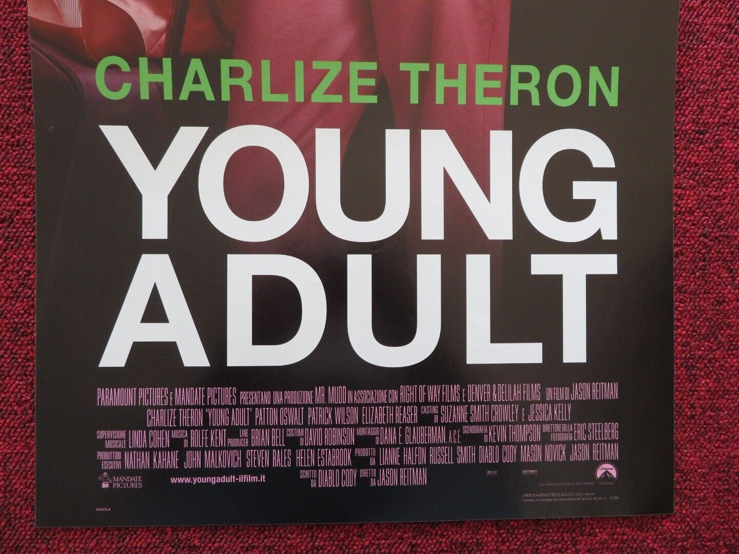 YOUNG ADULT ITALIAN LOCANDINA (26.5"x12.5") POSTER CHARLIZE THERON 2011 Movie posters