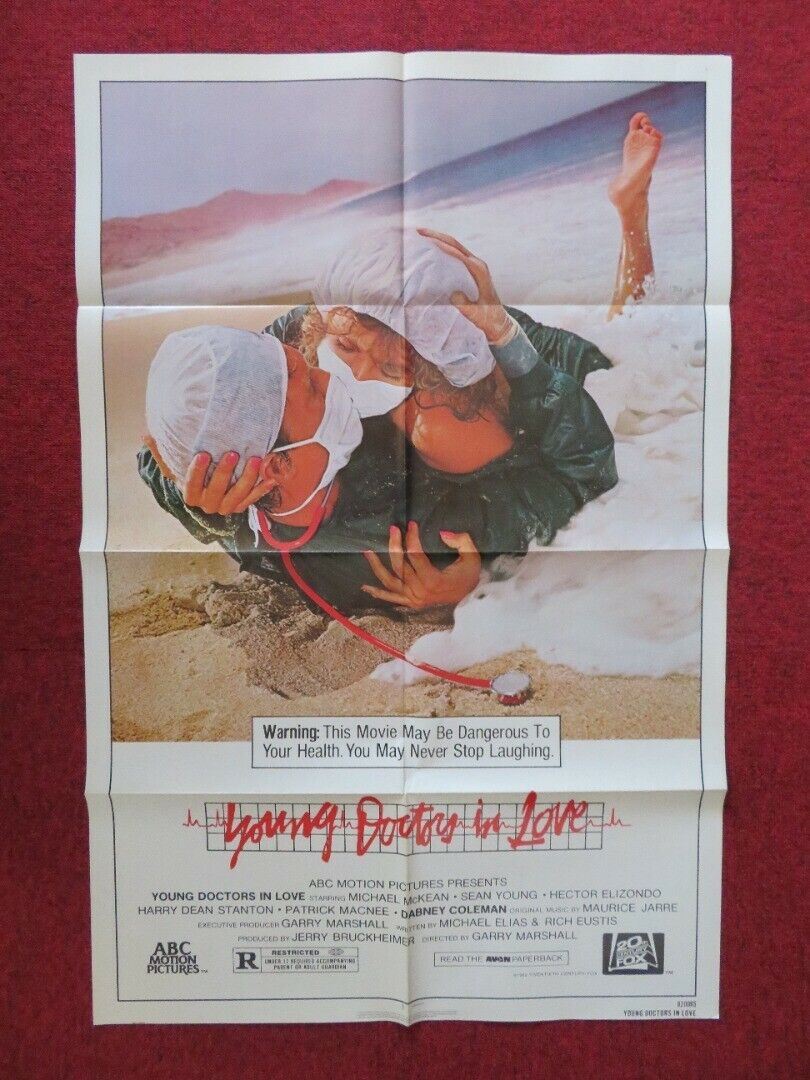 YOUNG DOCTORS IN LOVE FOLDED US ONE SHEET POSTER MICHAEL MCKEAN SEAN YOUNG 1982 Movie posters
