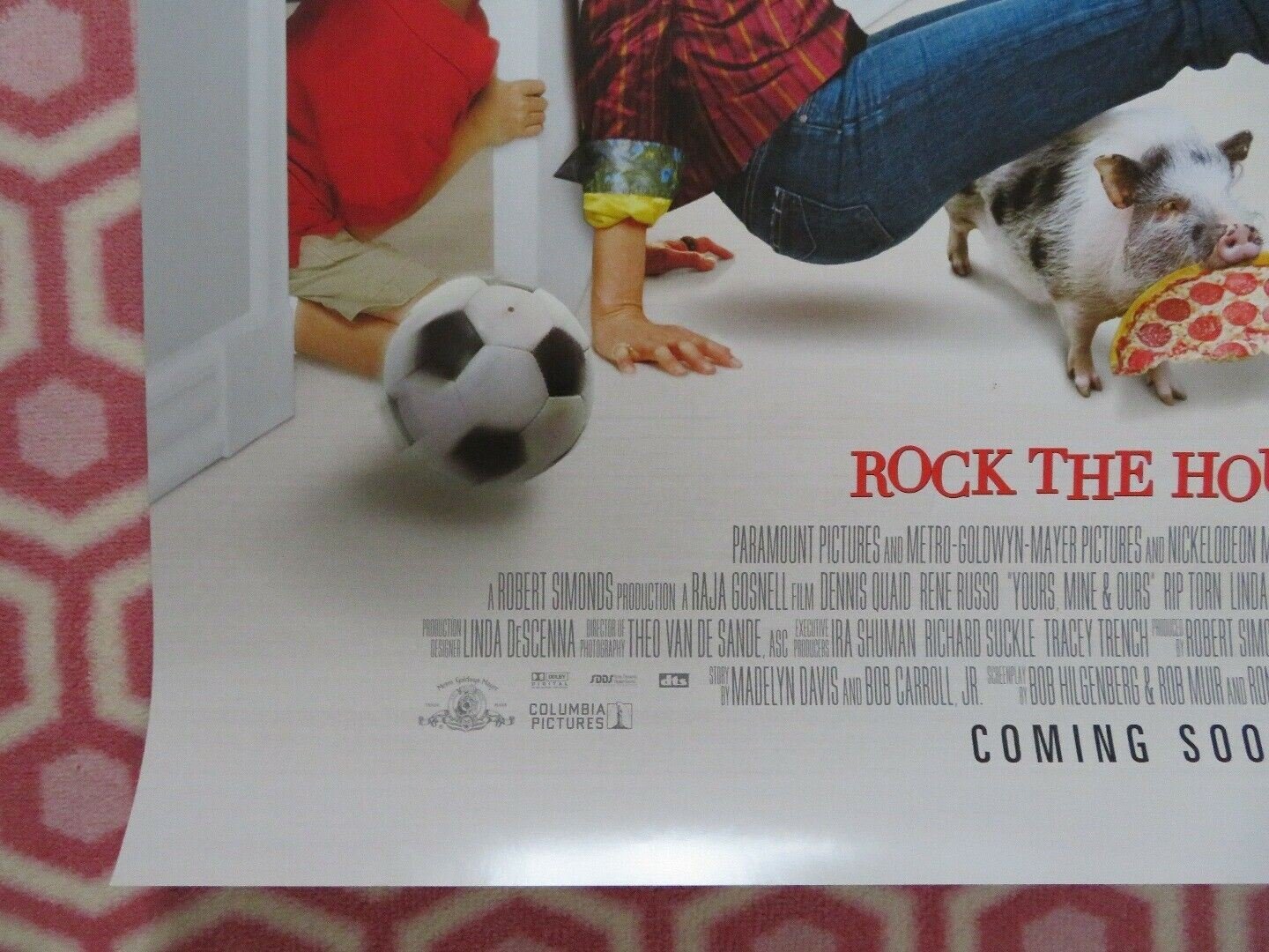 YOURS MINE & OURS US ONE SHEET ROLLED POSTER DENNIS QUAID RENE RUSSO Movie posters