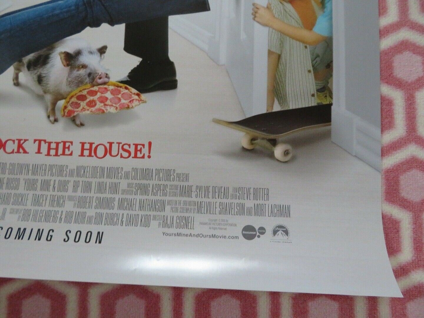 YOURS MINE & OURS US ONE SHEET ROLLED POSTER DENNIS QUAID RENE RUSSO Movie posters